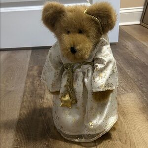 Gold Star Teddy Bear Figurine